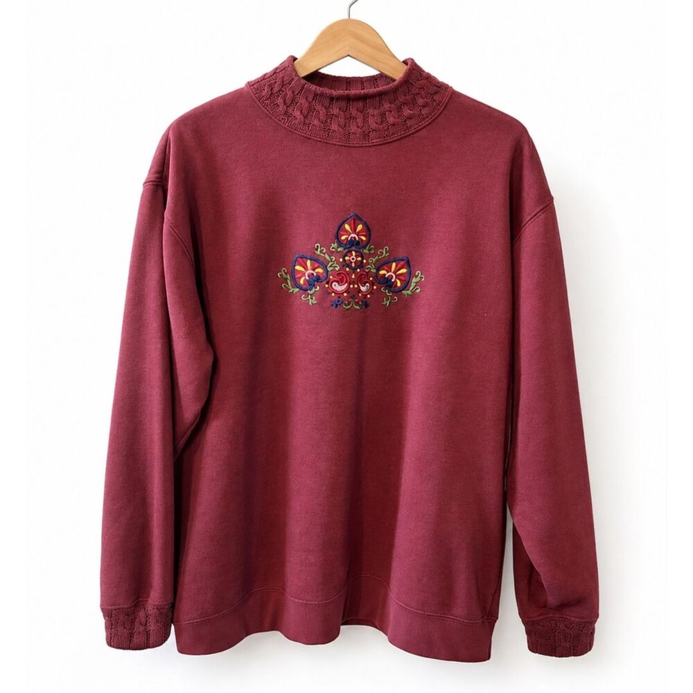 Vintage Hunt Club Women’s Size Small Burgundy Embroidered Mock Neck Sweatshirt